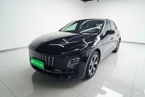 Hongqi E-QM5 2023