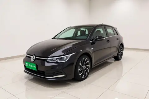 Volkswagen Golf 2021
