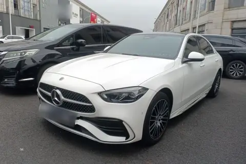 Mercedes-Benz C-Class 2024