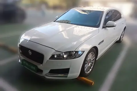 Jaguar XFL 2016