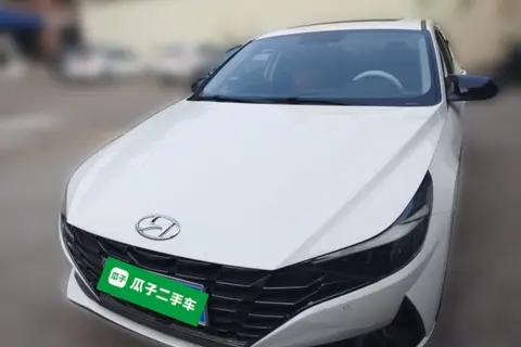 Hyundai Elantra 2021