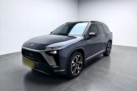 NIO ES8 2022