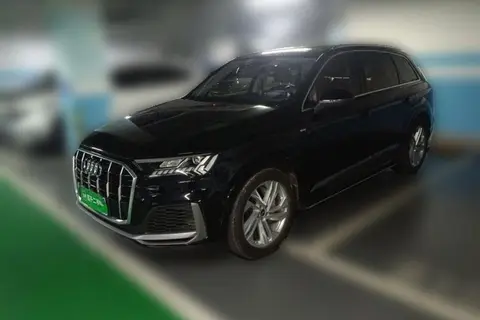 Audi Q7 2021
