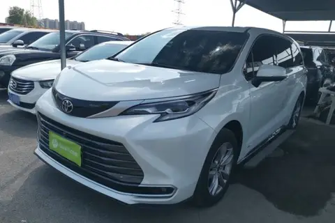 Toyota SIENNA 2024