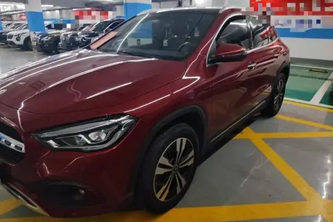 Mercedes-Benz GLA 2021