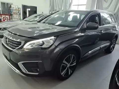 Peugeot 5008 2018