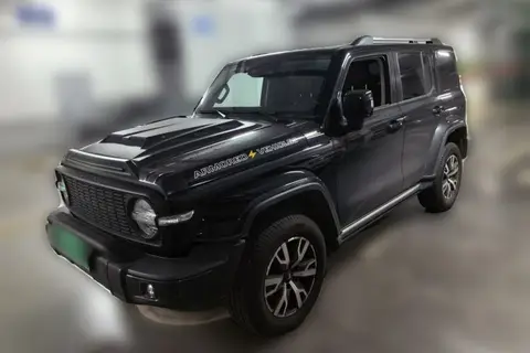 TANK 300 2022