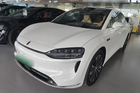 Luxeed Luxeed R7 2025