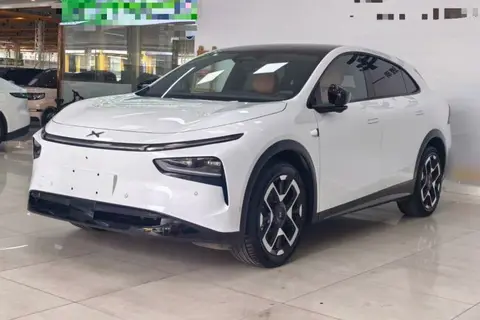 XPeng G7 2025