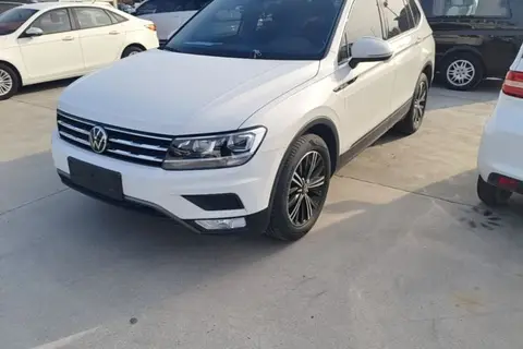 Volkswagen Tiguan L 2021