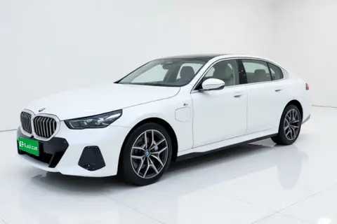 BMW i5 2025