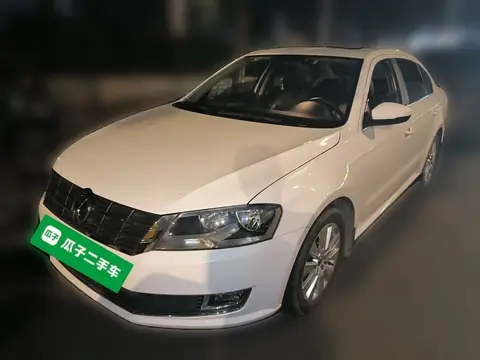 Volkswagen Lavida 2015