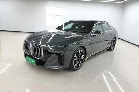 BMW i7 2023