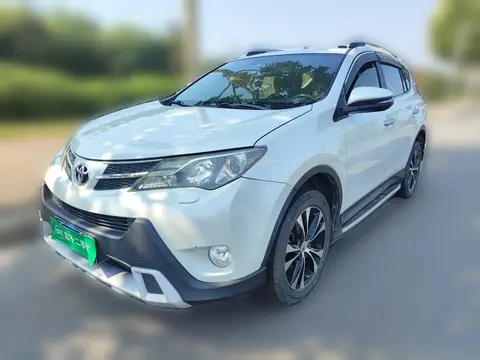 Toyota RAV4 2015