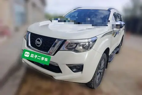 Nissan Terra 2018