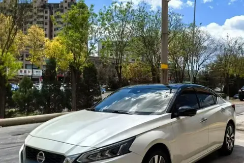 Nissan Teana 2021