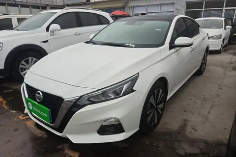 Nissan Teana 2023