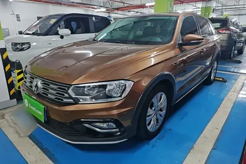 Volkswagen C-TREK 2017