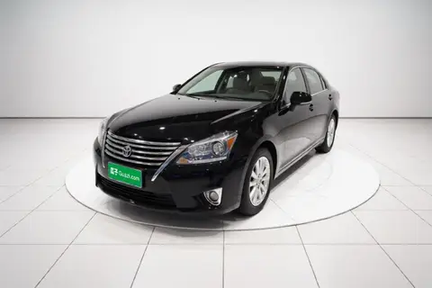 Toyota Crown 2014