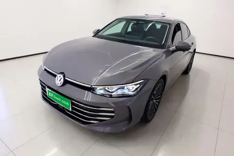 Volkswagen Passat 2024