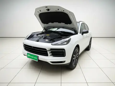 Porsche Cayenne 2022