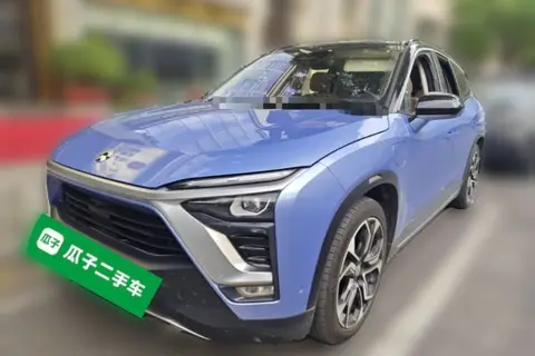 NIO ES8 2018