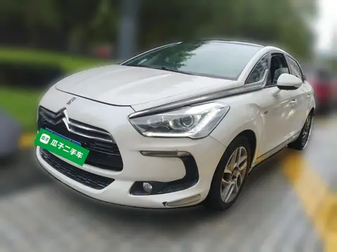 DS 5 2014