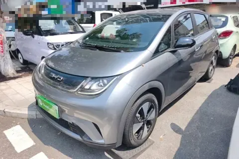 BYD Dolphin 2023