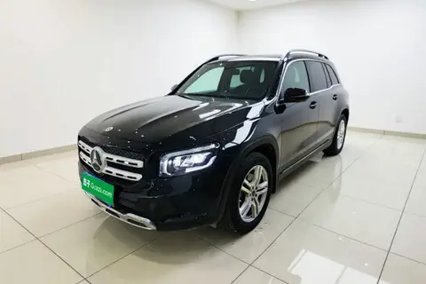 Mercedes-Benz GLB 2023