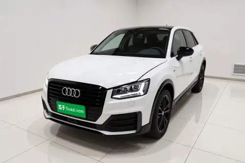 Audi Q2L 2019