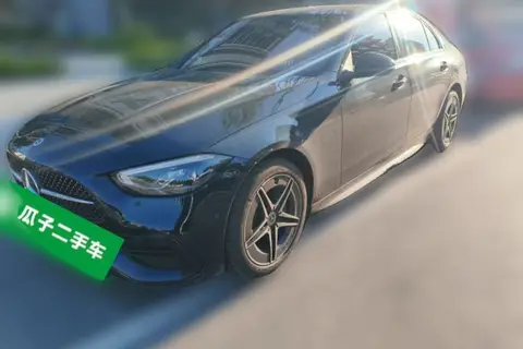 Mercedes-Benz C-Class 2024