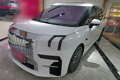 ZEEKR 009 2023