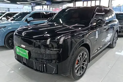 Lynk & Co 900 2025
