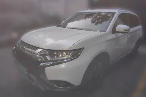 Mitsubishi Outlander 2020