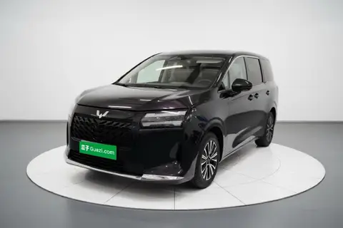 Wuling Xingguang 730 2025