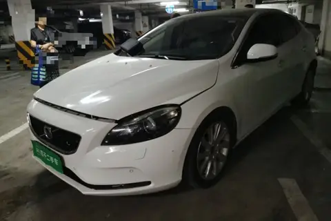 Volvo V40 2013