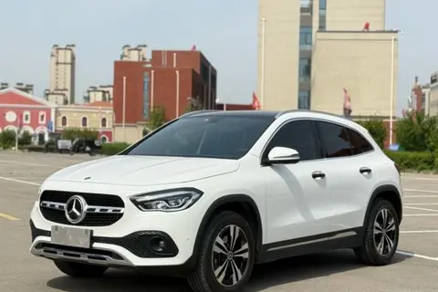 Mercedes-Benz GLA 2021