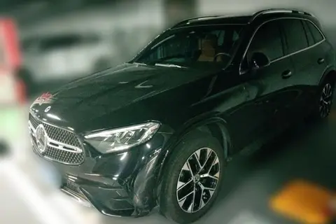 Mercedes-Benz GLC 2023
