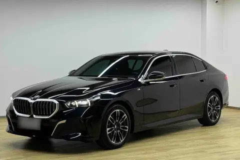 BMW 5 Series 2025