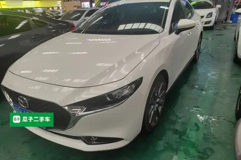 Mazda 3 Axela 2021