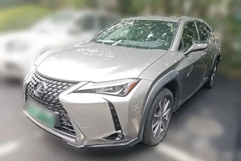 Lexus UX 2021