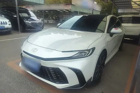 Toyota Camry 2024