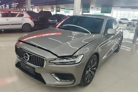 Volvo S60 2020