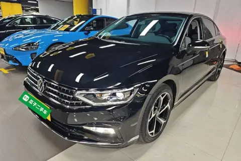 Volkswagen Magotan 2025