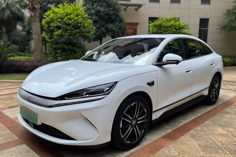 BYD Qin L 2025