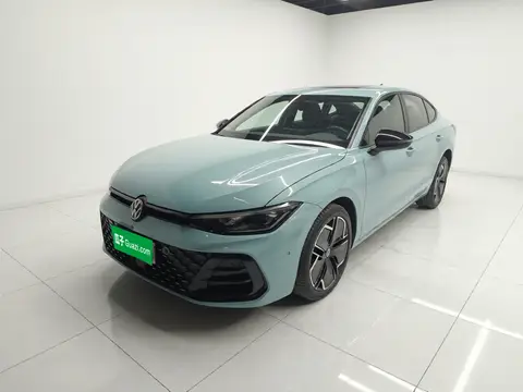 Volkswagen Passat 2024