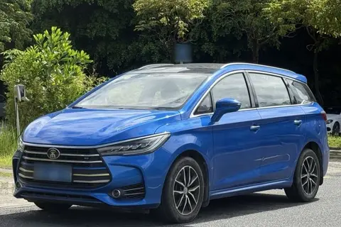 BYD Song MAX 2017