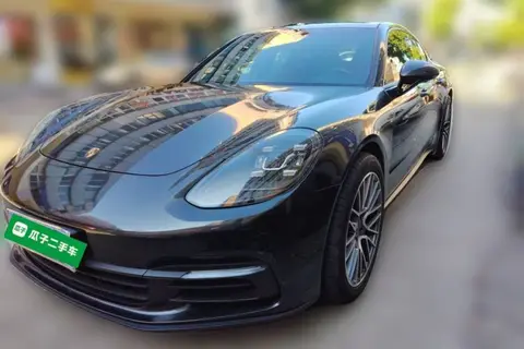 Porsche Panamera 2018