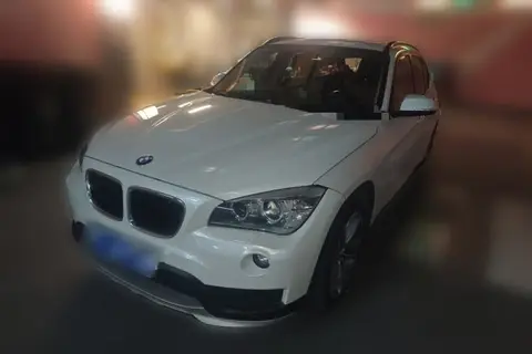 BMW X1 2015 — фото 1
