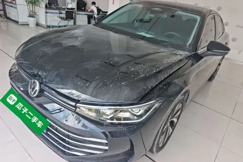 Volkswagen Passat 2025